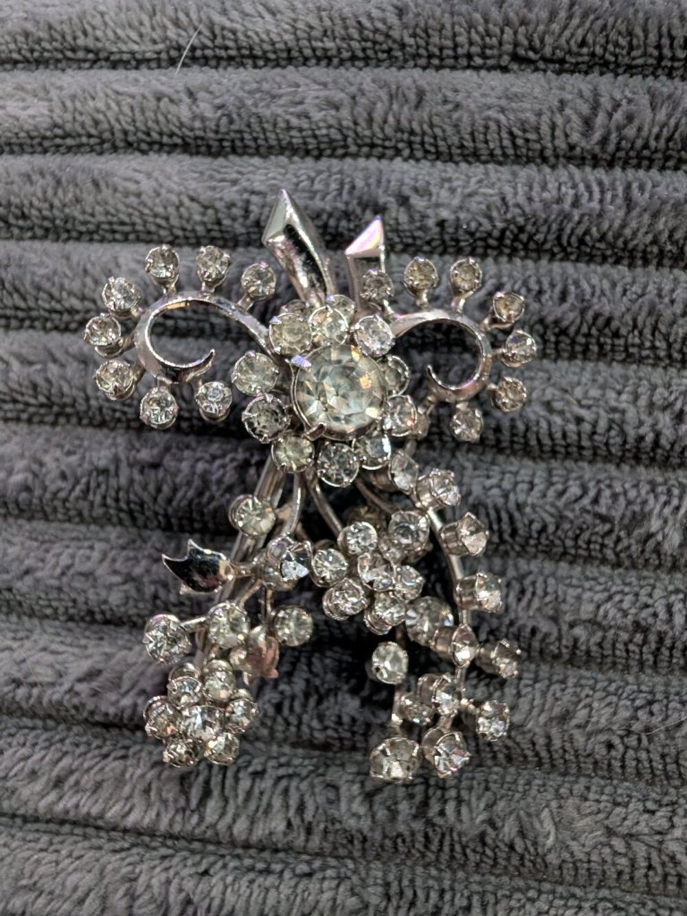 Vintage 1950s 60s Rhinestone Floral Bouquet Brooch Silver Tone Statement Pin